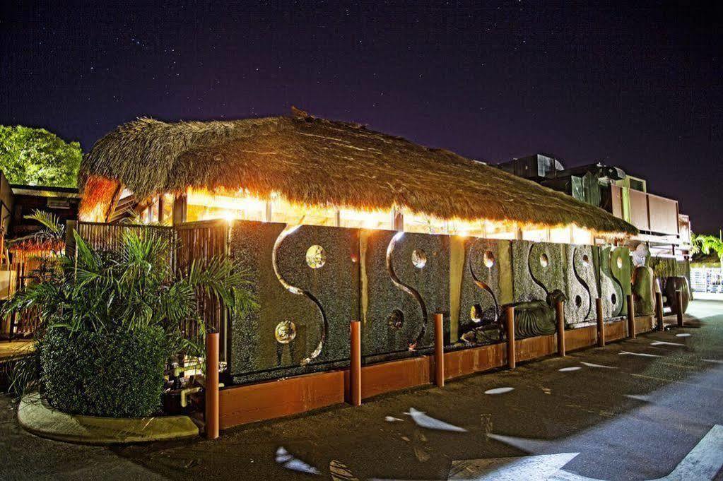 Cattrall Park Motel Karratha Exterior photo