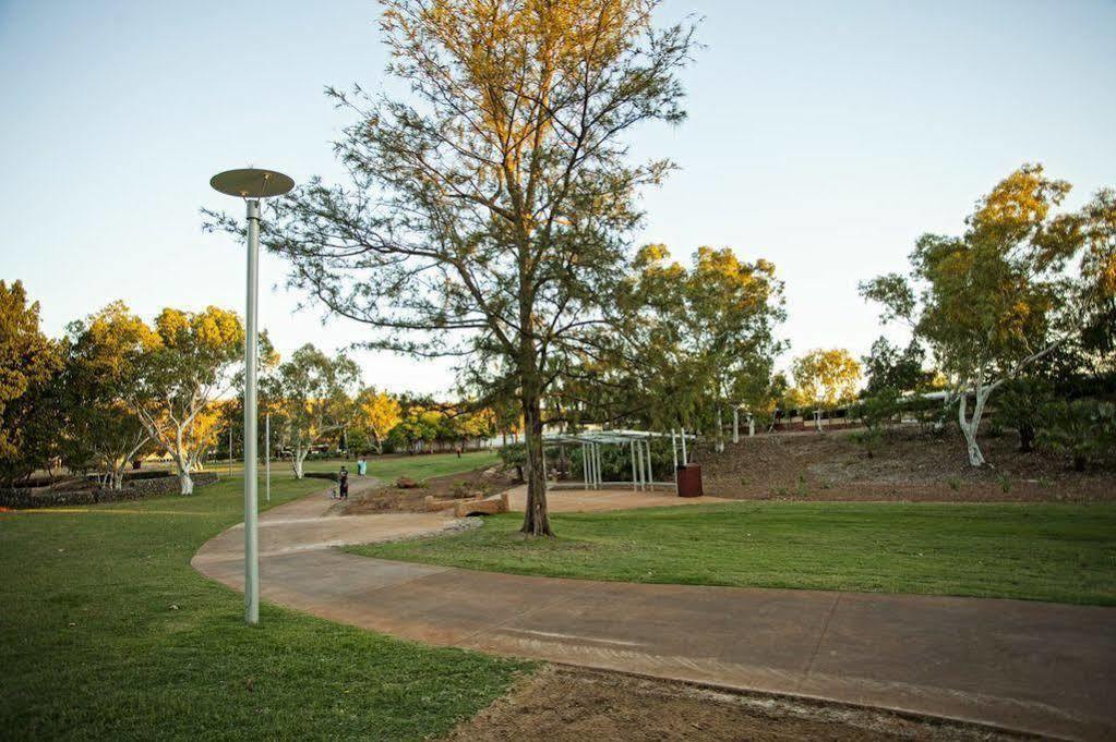 Cattrall Park Motel Karratha Exterior photo